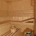 Pod Leskowcem - - Pod Wynajem
