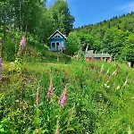 Pod Leskowcem - - Pod Wynajem Gospodarstwo agroturystyczne *